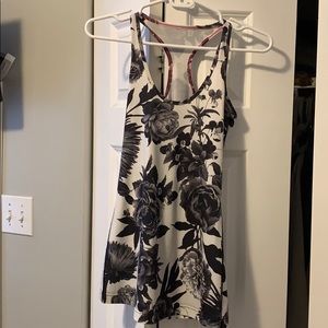 Lululemon racerback work out top